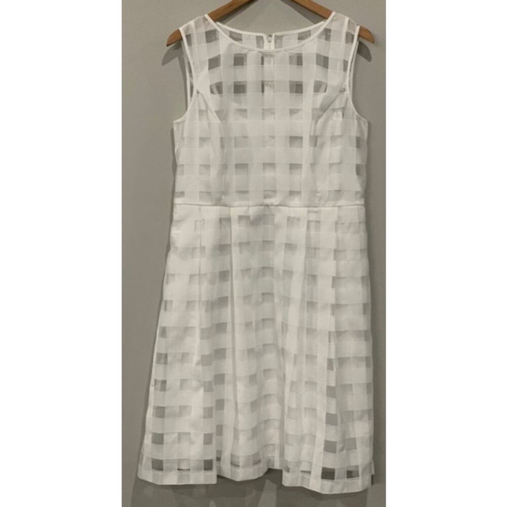 euc WHITE Ellen Tracy Windowpane Fit & Flare Dress Size 6 Mesh Overlay